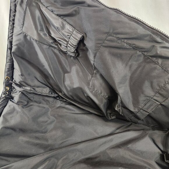 Paramount Pictures Branded Puffer Vest Western Concepts Mens Size Medium Black - Picture 9 of 10